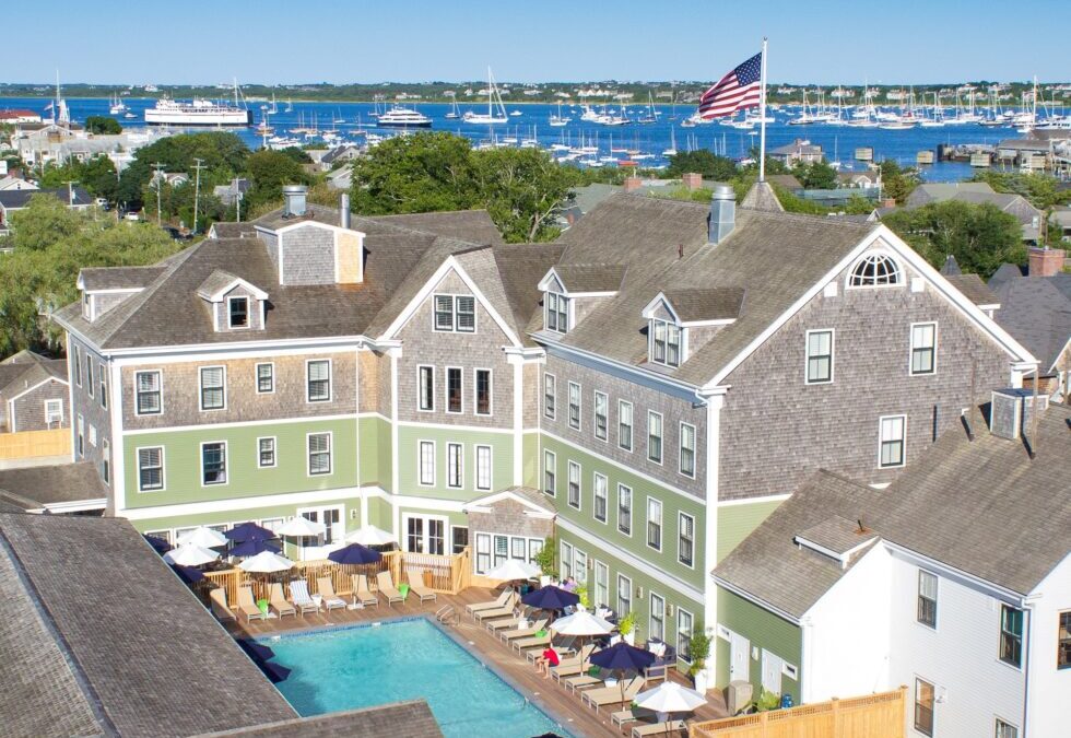 Little Gem Resorts – 10% Off